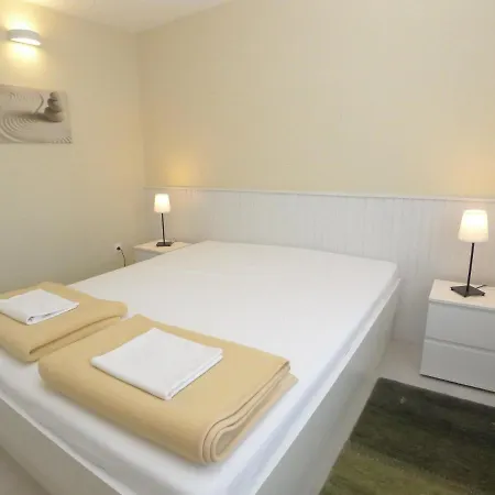 For 3 Persons In Quiet Part Of With Wi-fi, Air Conditioner And Parking Premantura