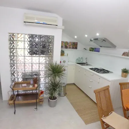 Apartment For 3 Persons In Quiet Part Of With Wi-fi, Air Conditioner And Parking *